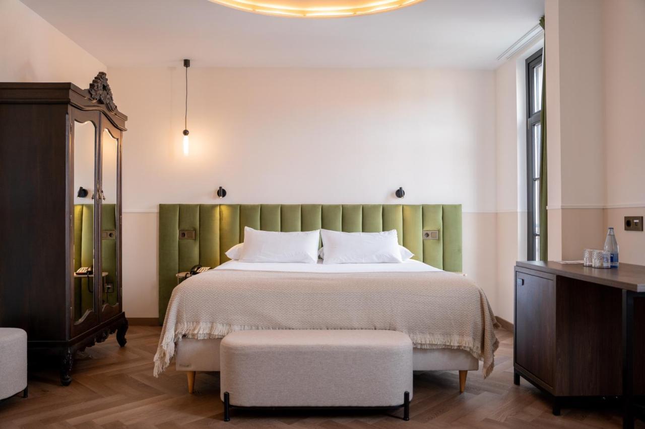 Boutique Indianas Hotel