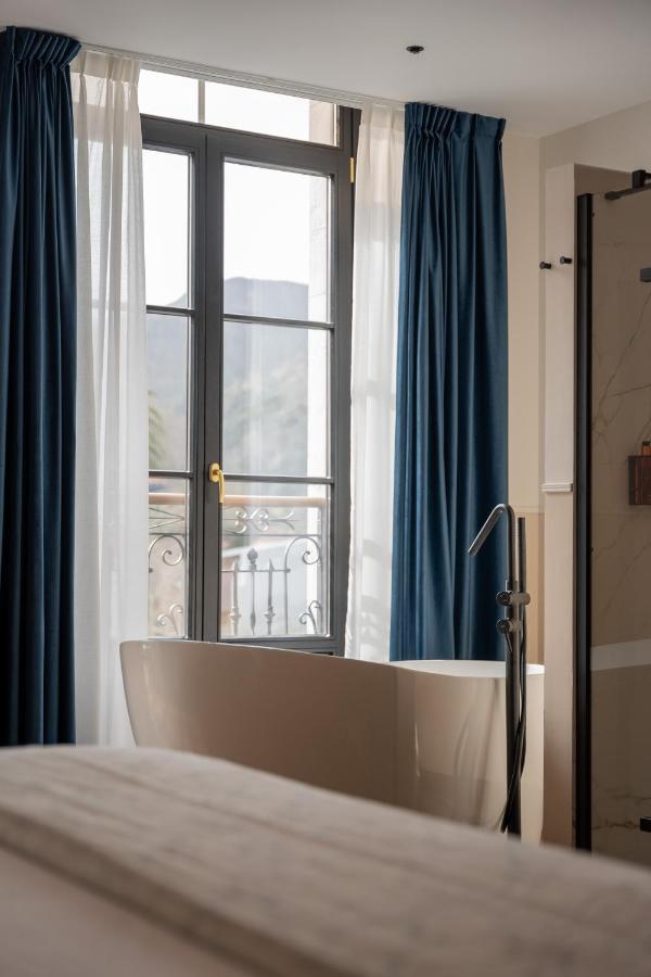 Boutique Indianas Hotel
